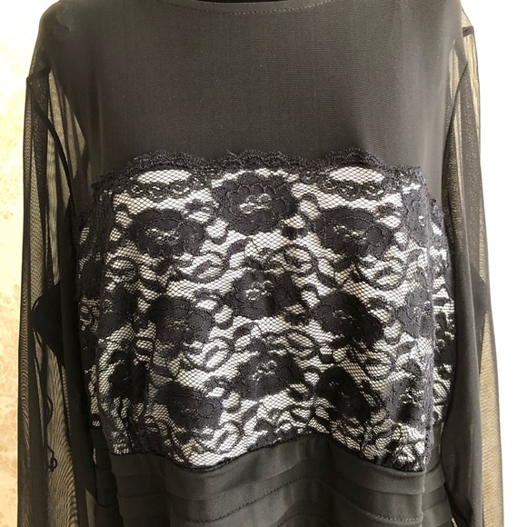 BNWT Laura Plus dress - Picture 2 of 9